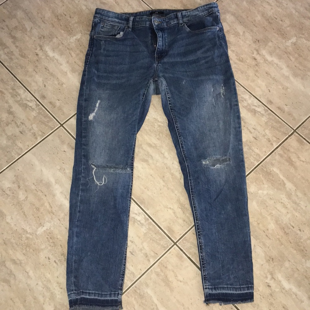 H&M Straight Leg Knee Split Medium Wash Jeans
